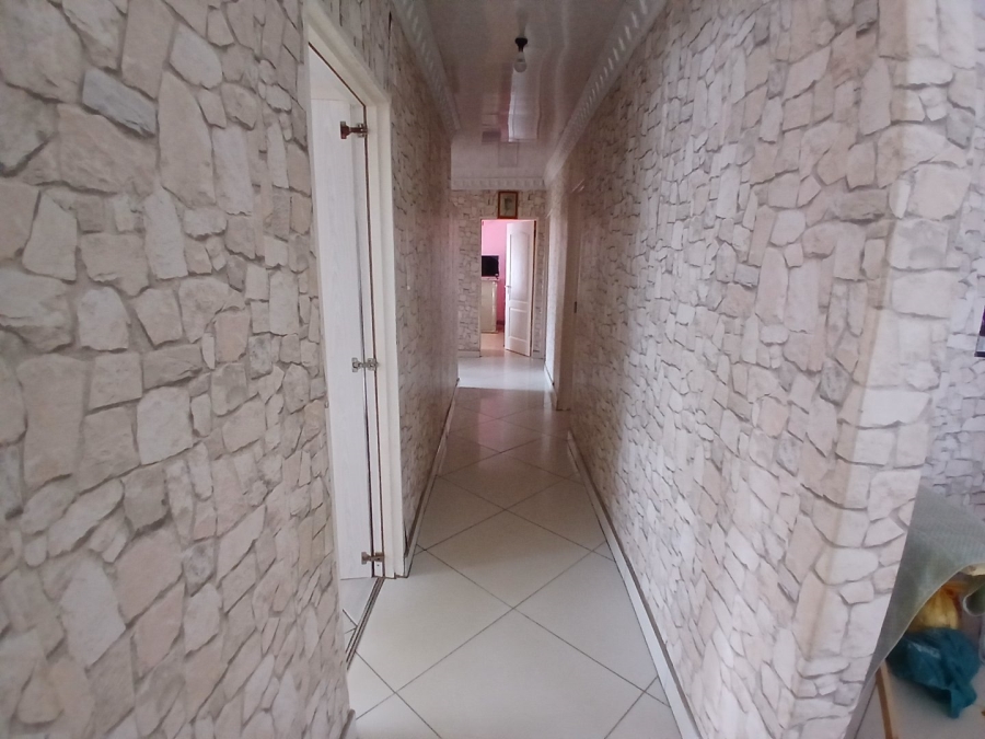 3 Bedroom Property for Sale in Maokeng Free State